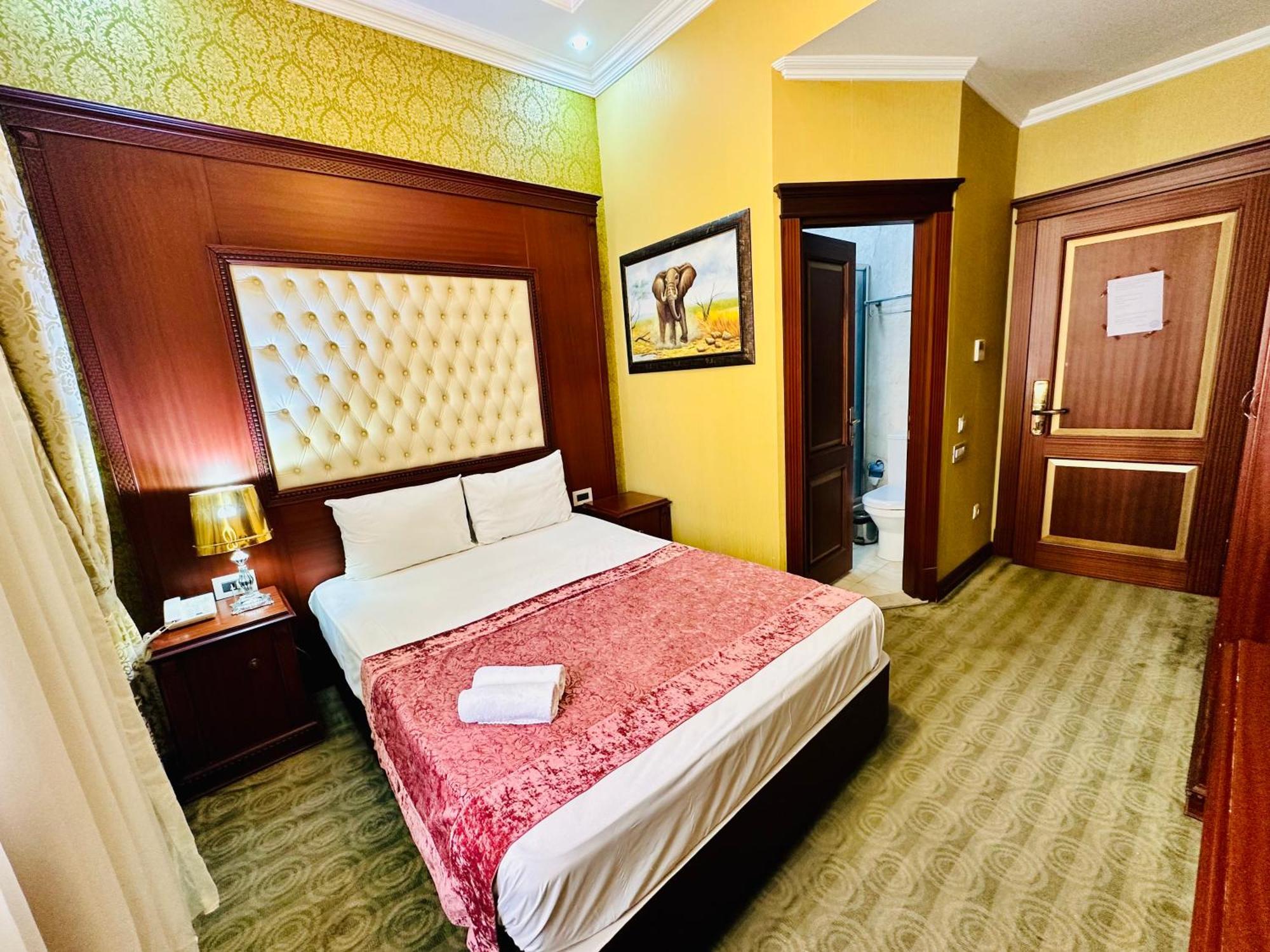 Clover Hotel Baku Formula 1 View Exterior photo