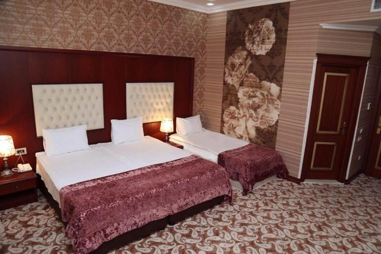 Clover Hotel Baku Formula 1 View Exterior photo