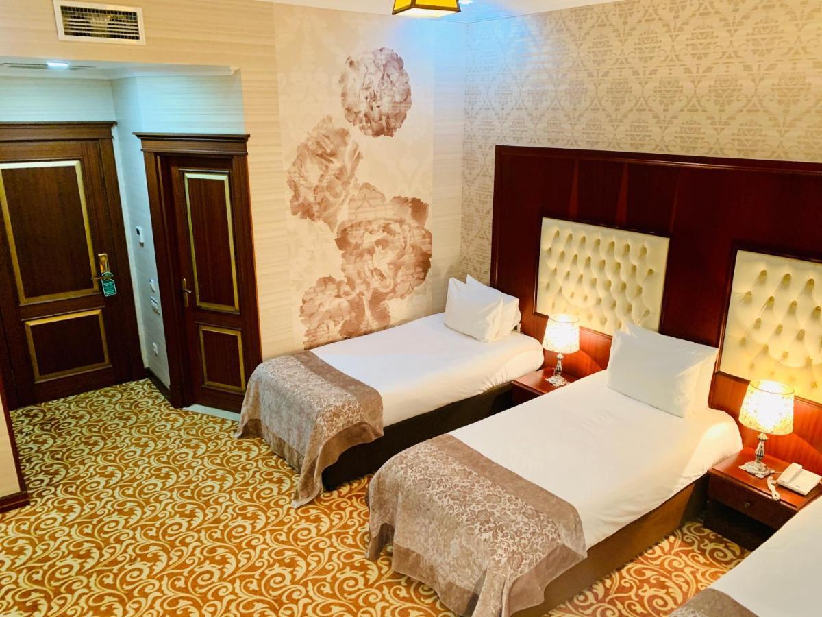 Clover Hotel Baku Formula 1 View Exterior photo