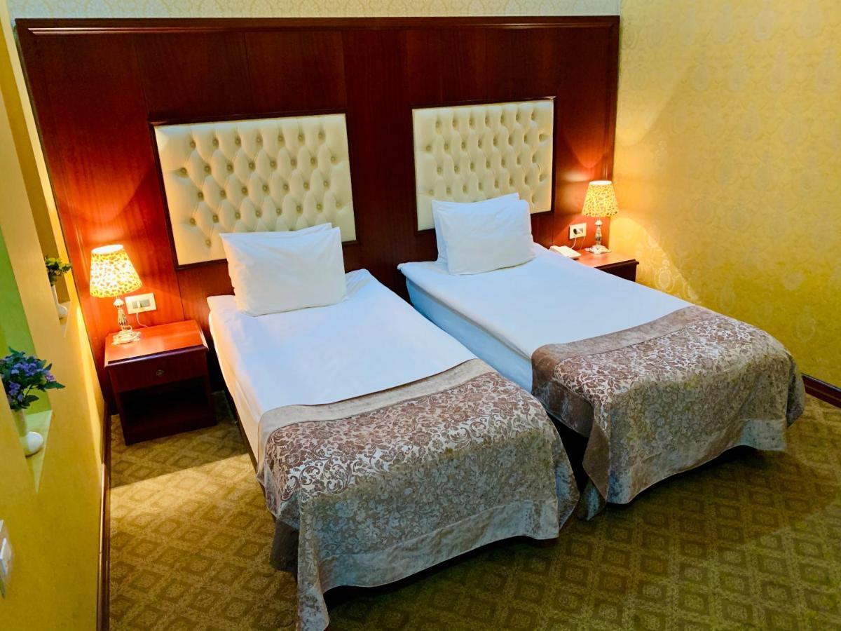 Clover Hotel Baku Formula 1 View Exterior photo