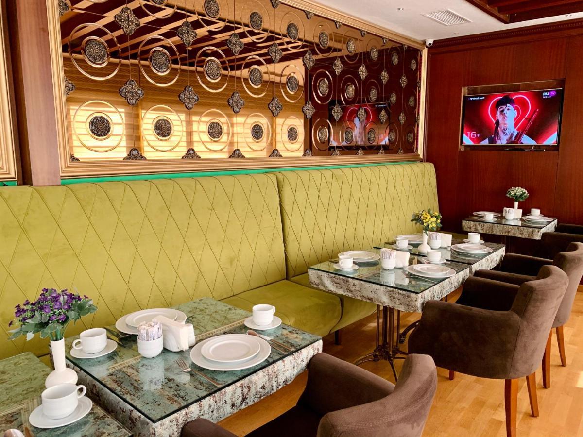 Clover Hotel Baku Formula 1 View Exterior photo